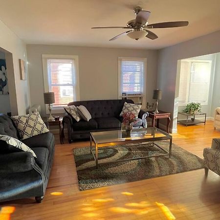 Three Bed One Bath Apt 25 Mins To Nyc Belleville Extérieur photo