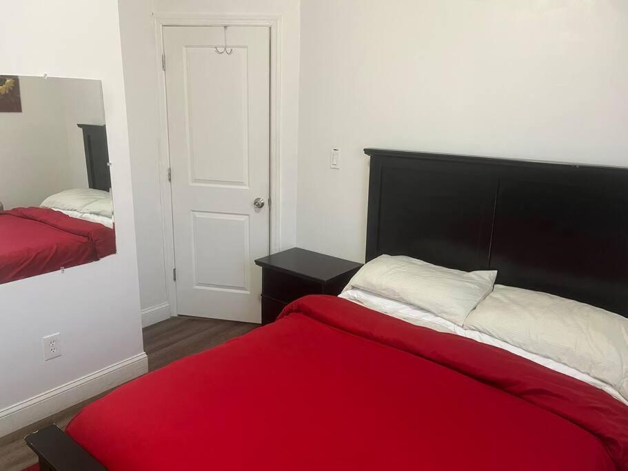 Three Bed One Bath Apt 25 Mins To Nyc Belleville Extérieur photo
